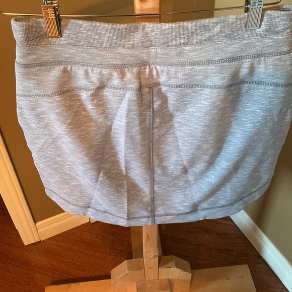 Grey size XS grey skirt Athleta - Picture 2 of 3